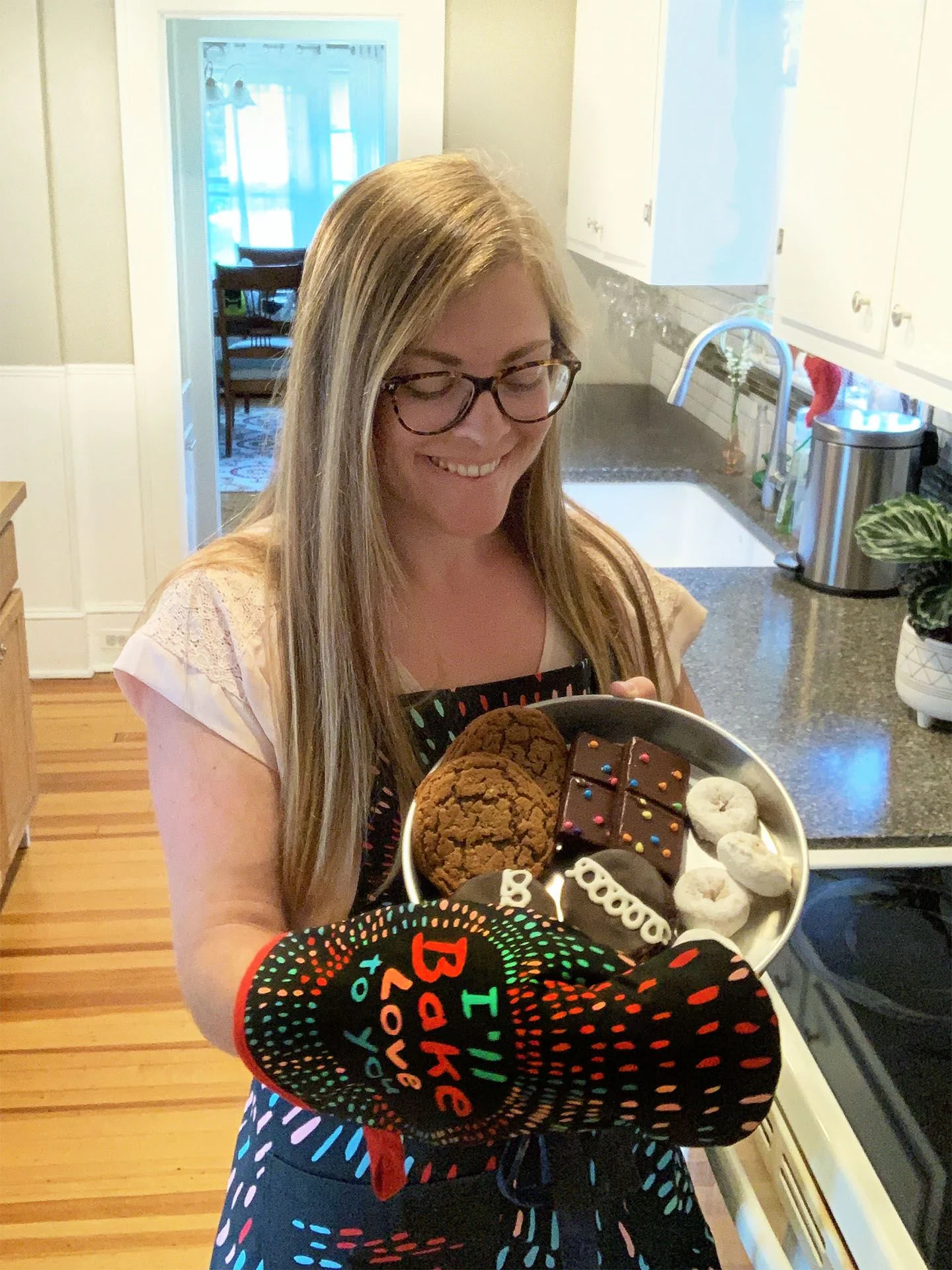 I'll Bake Love To You Oven Mitt - Image 3