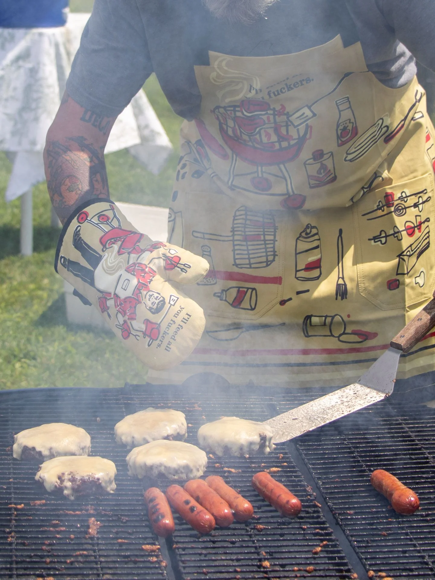 I'll Feed All You Fuckers Oven Mitt - Image 5